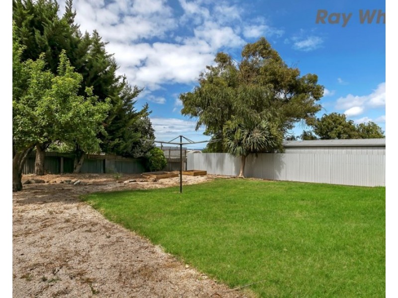 10 Norongo Street, O’sullivan Beach SA 5166