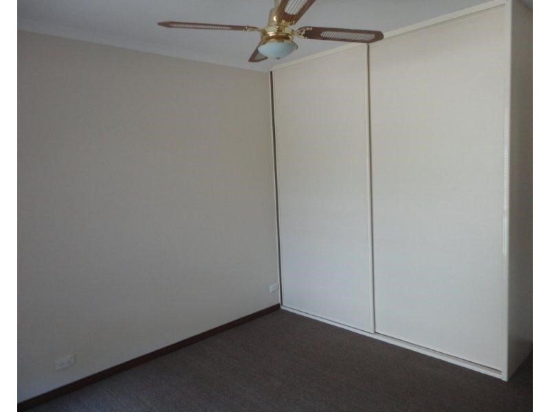 2 Lexcen Grove, Happy Valley SA 5159