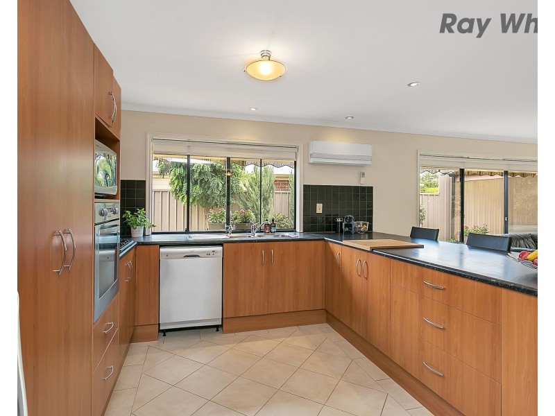 100 Grand Boulevard, Seaford Rise SA 5169