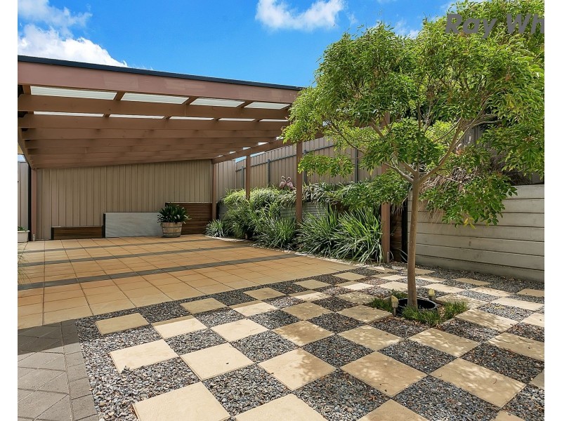 100 Grand Boulevard, Seaford Rise SA 5169