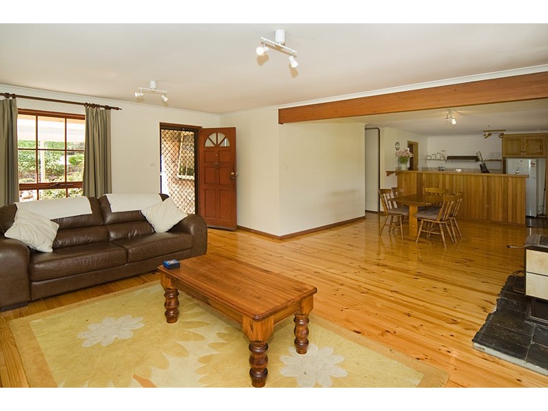 30 Woodlea Drive, Aberfoyle Park SA 5159