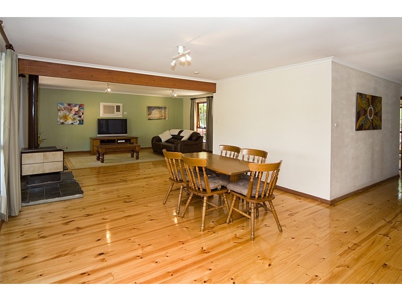 30 Woodlea Drive, Aberfoyle Park SA 5159