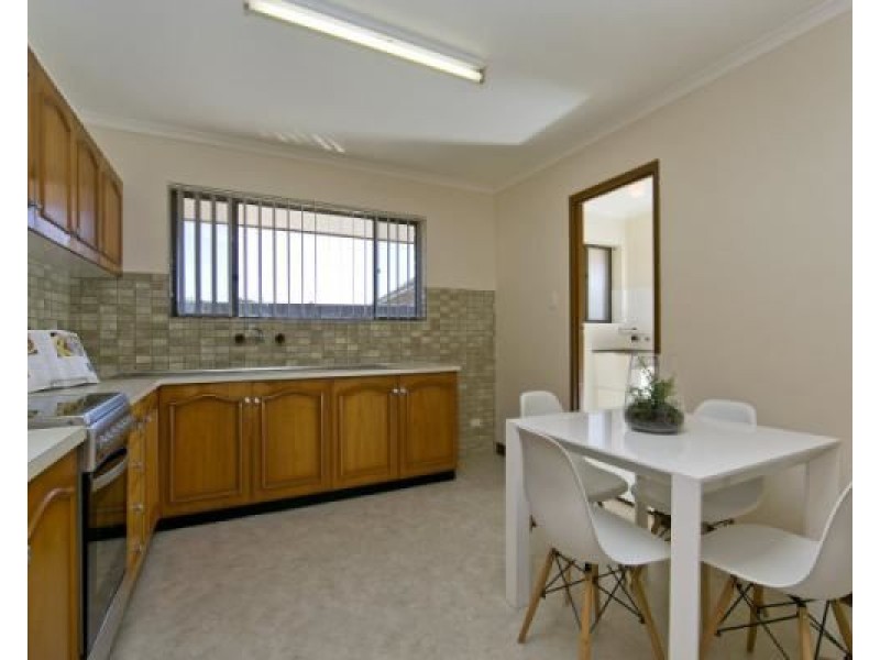 2/16 Finniss Street, Marion SA 5043