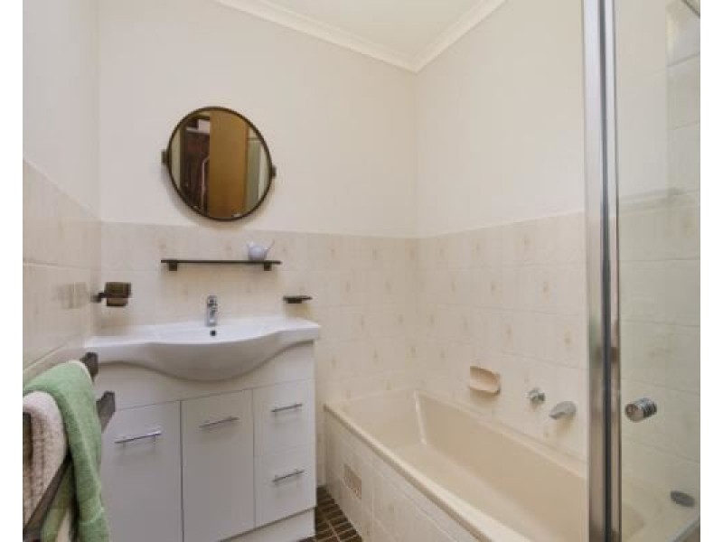 2/16 Finniss Street, Marion SA 5043