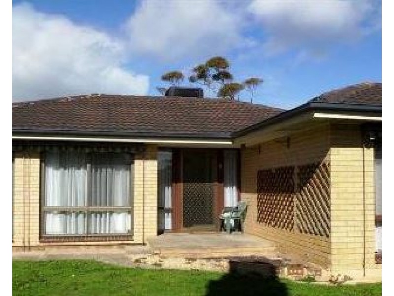 17 Beacon Crescent, Seaford SA 5169