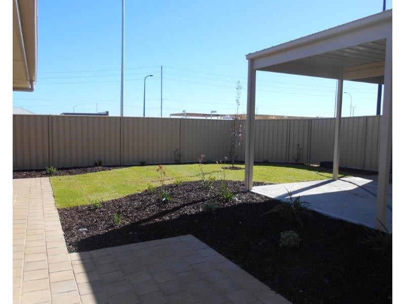 826 Grand Boulevard South, Seaford Meadows SA 5169