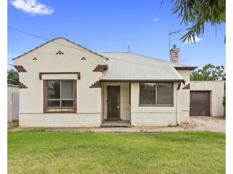 1 Bernard Street, Findon SA 5023
