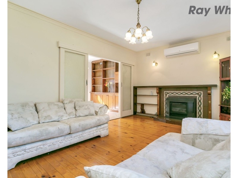 29 Oakleigh Road, Marion SA 5043