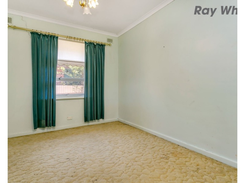 29 Oakleigh Road, Marion SA 5043