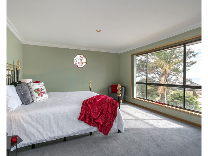 117 Perry Barr Road, Hallett Cove SA 5158