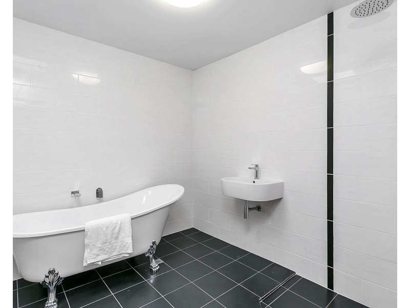 117 Perry Barr Road, Hallett Cove SA 5158