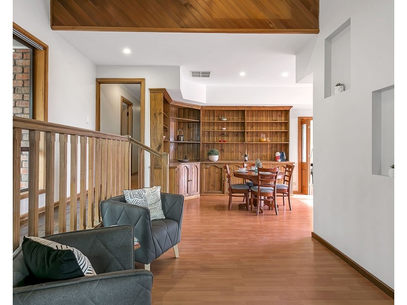 117 Perry Barr Road, Hallett Cove SA 5158