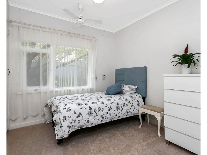17 Seacombe Crescent, Seacombe Heights SA 5047