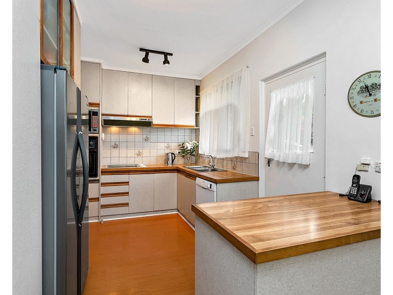17 Seacombe Crescent, Seacombe Heights SA 5047