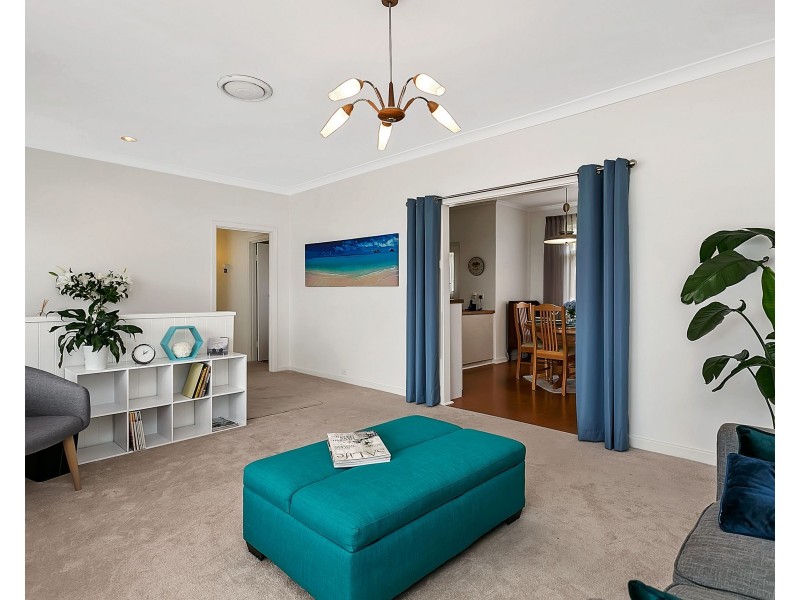 17 Seacombe Crescent, Seacombe Heights SA 5047