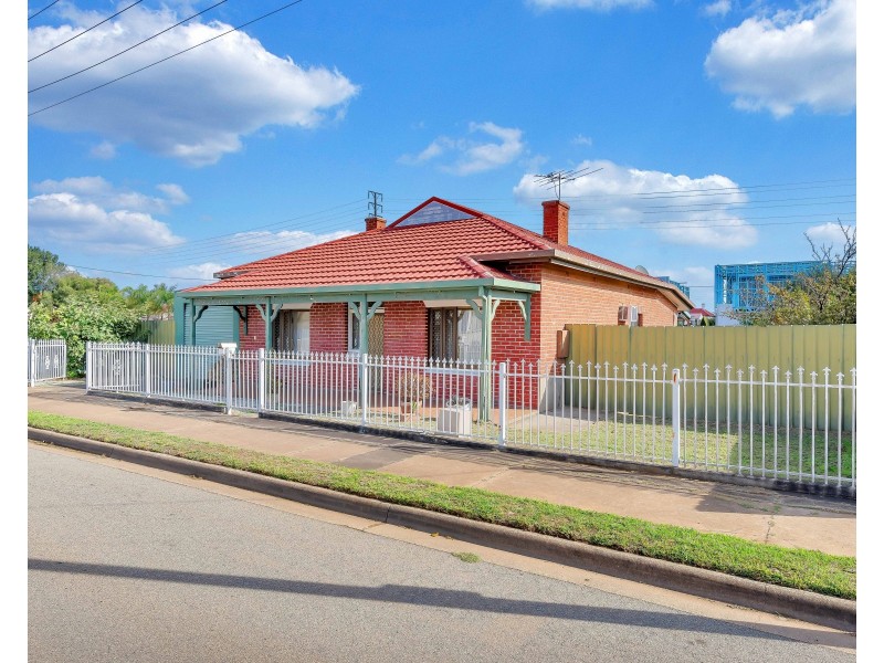 18 Manuel Street, Hendon SA 5014