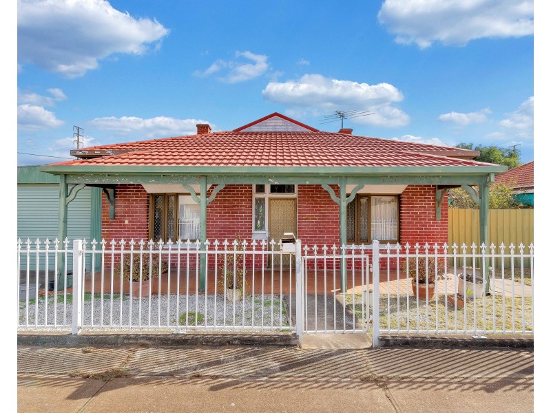 18 Manuel Street, Hendon SA 5014