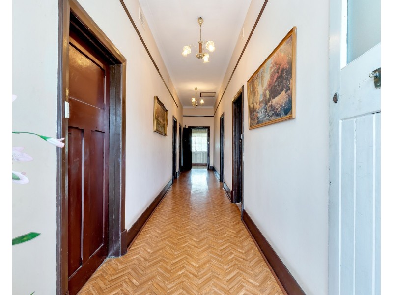 18 Manuel Street, Hendon SA 5014