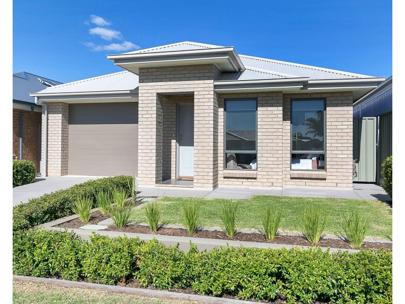 25 Arkle Place, Woodcroft SA 5162