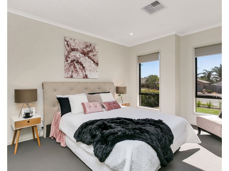 25 Arkle Place, Woodcroft SA 5162