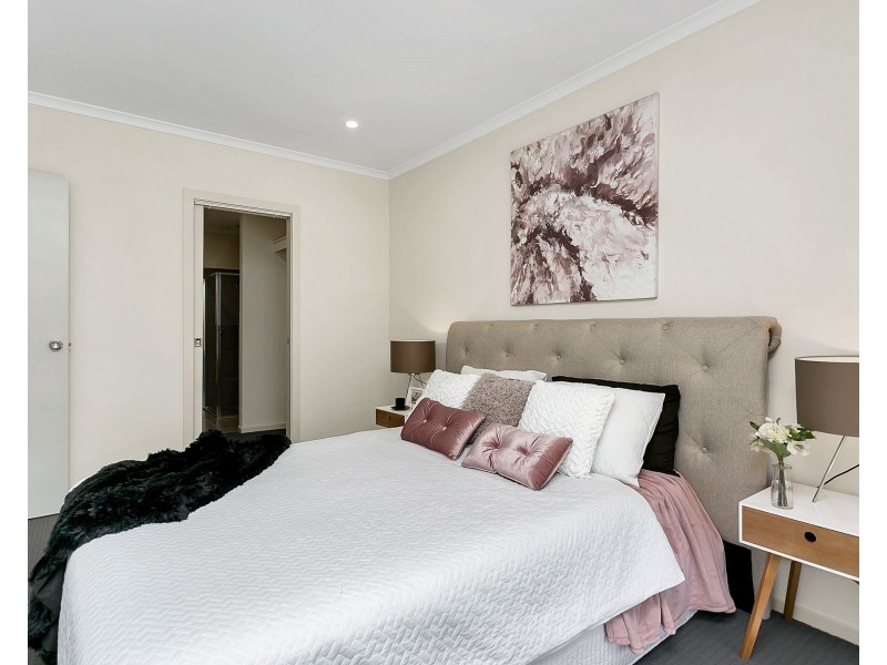 25 Arkle Place, Woodcroft SA 5162