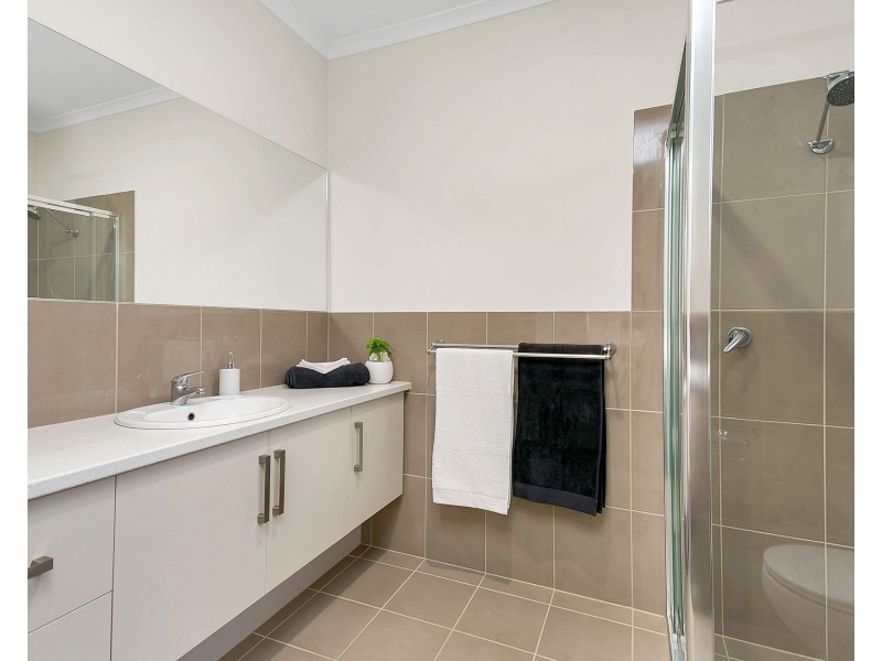 25 Arkle Place, Woodcroft SA 5162