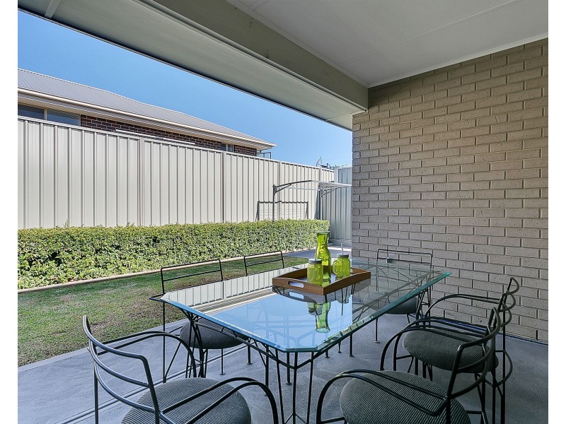 25 Arkle Place, Woodcroft SA 5162