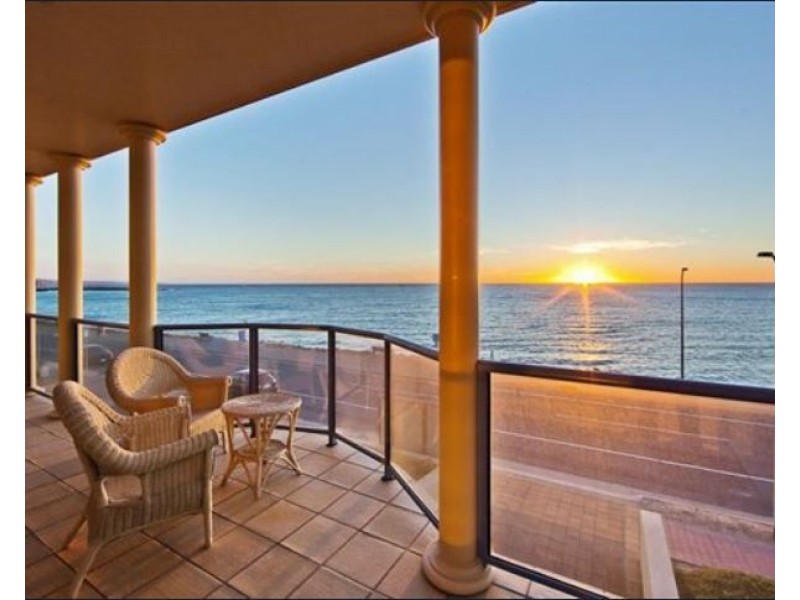 45 North Esplanade, Glenelg North SA 5045