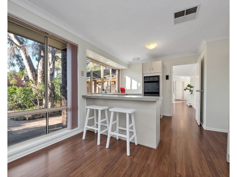 4 Woodland Grove, Aberfoyle Park SA 5159