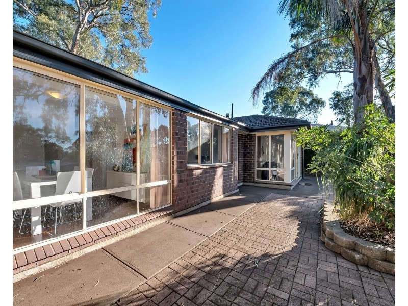 4 Woodland Grove, Aberfoyle Park SA 5159