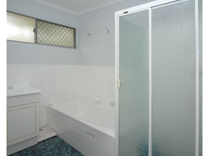 220 The Cove Road, Hallett Cove SA 5158