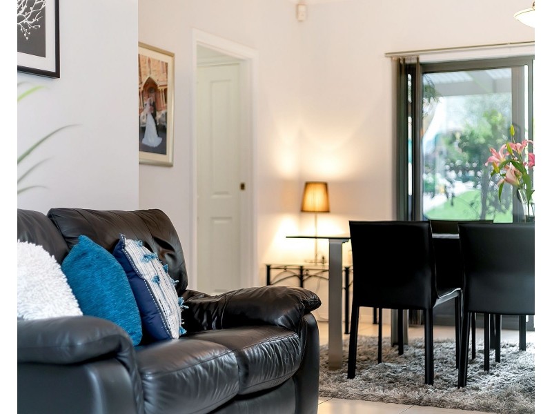 8 Seaview Avenue, Hallett Cove SA 5158