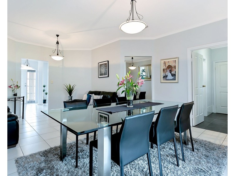 8 Seaview Avenue, Hallett Cove SA 5158
