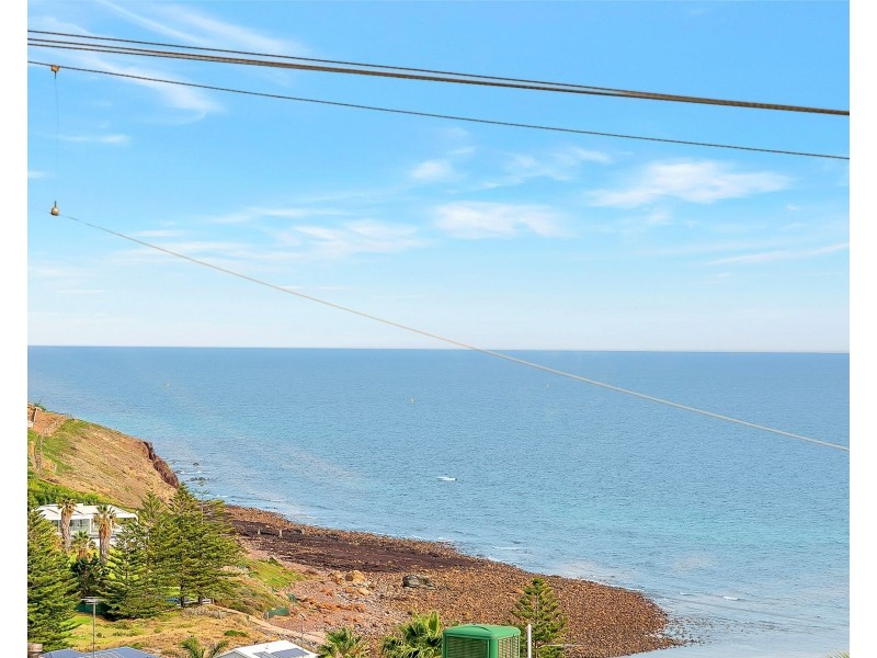 8 Seaview Avenue, Hallett Cove SA 5158