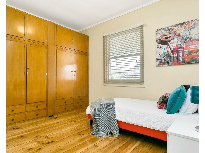 5 Salrak Avenue, Marion SA 5043