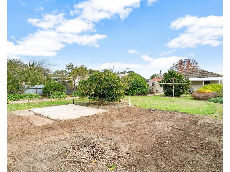 5 Salrak Avenue, Marion SA 5043