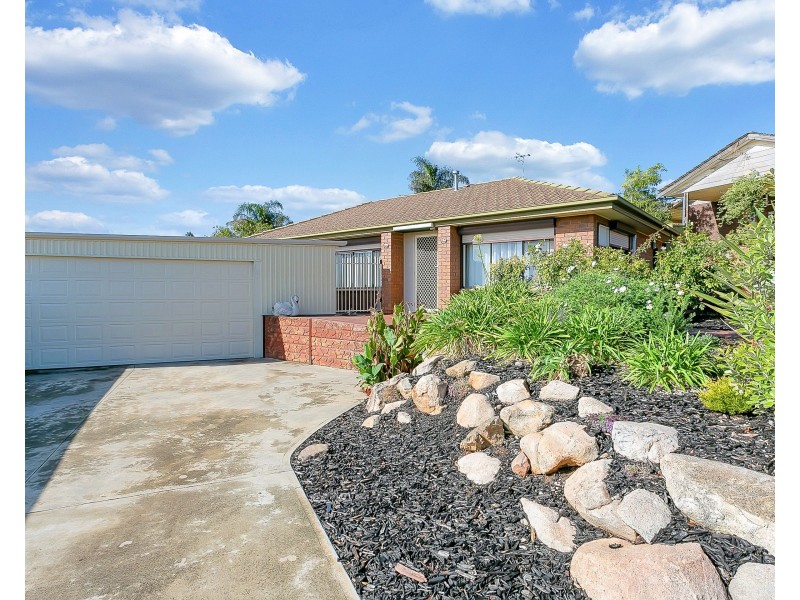 62 Quailo Avenue, Hallett Cove SA 5158