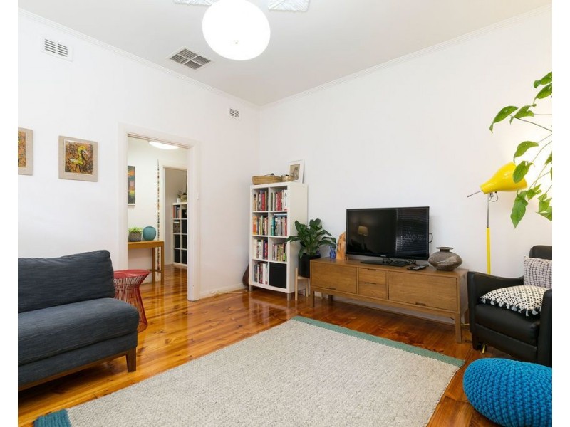 1/1 Barry Road, Oaklands Park SA 5046