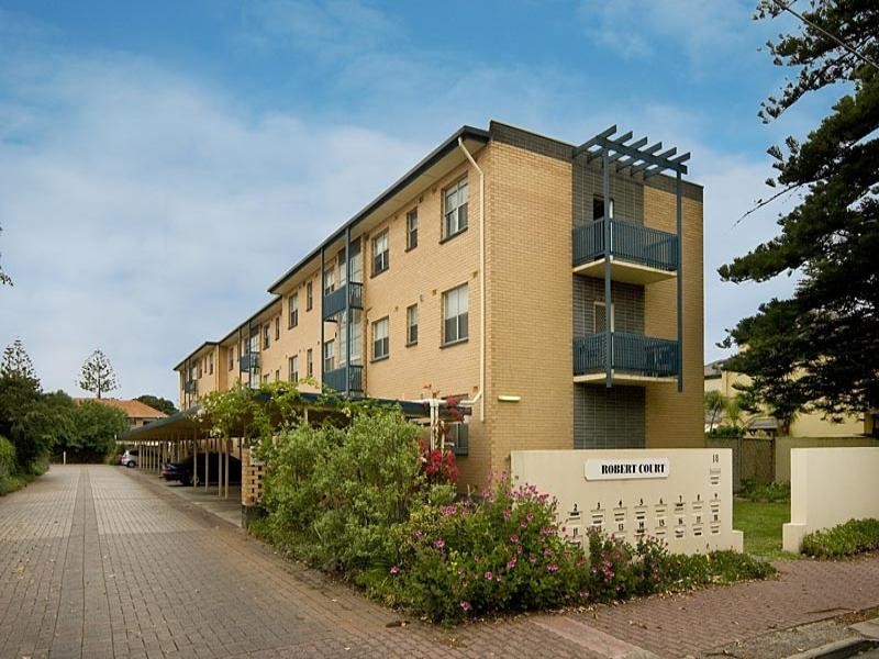 Unit 5/18 Robert Street, Glenelg South SA 5045