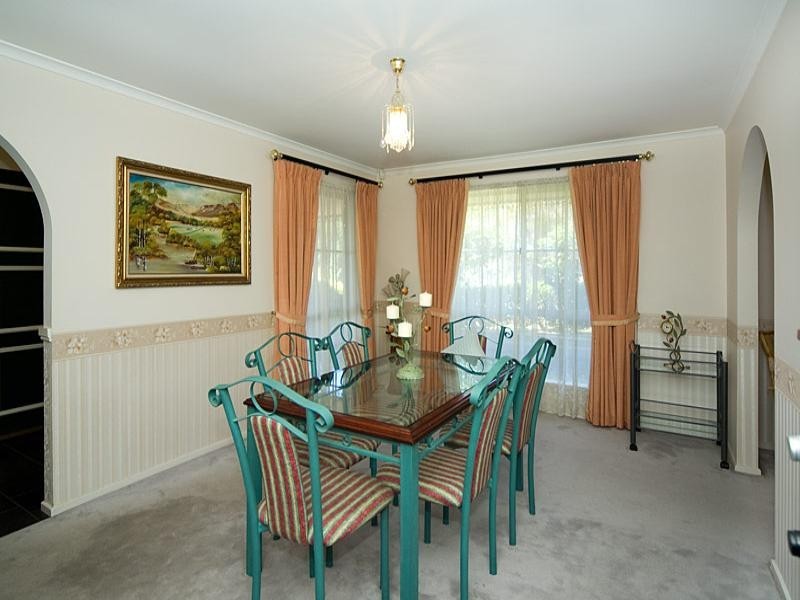 33 Wayne Avenue, Darlington SA 5047