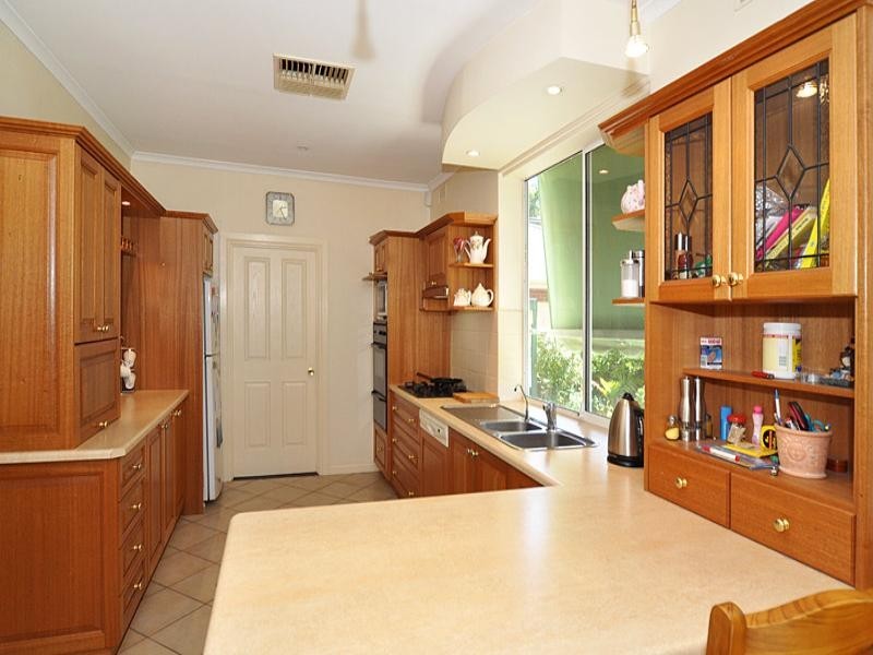 17 Bowden Grove, Oaklands Park SA 5046