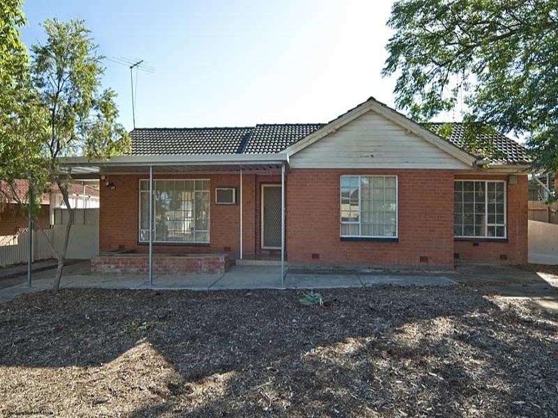 38 Campbell Drive, Para Hills SA 5096
