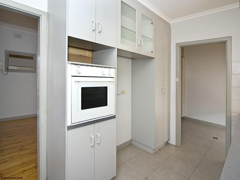 38 Campbell Drive, Para Hills SA 5096