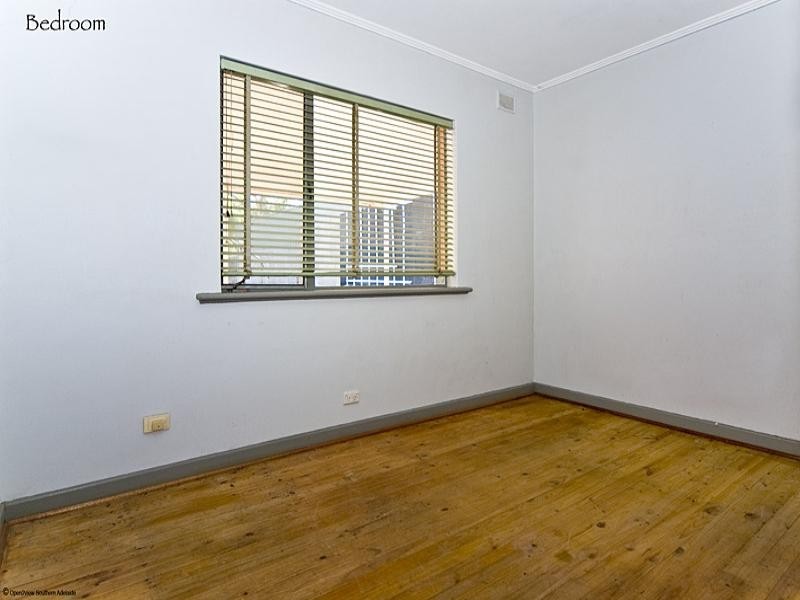 38 Campbell Drive, Para Hills SA 5096