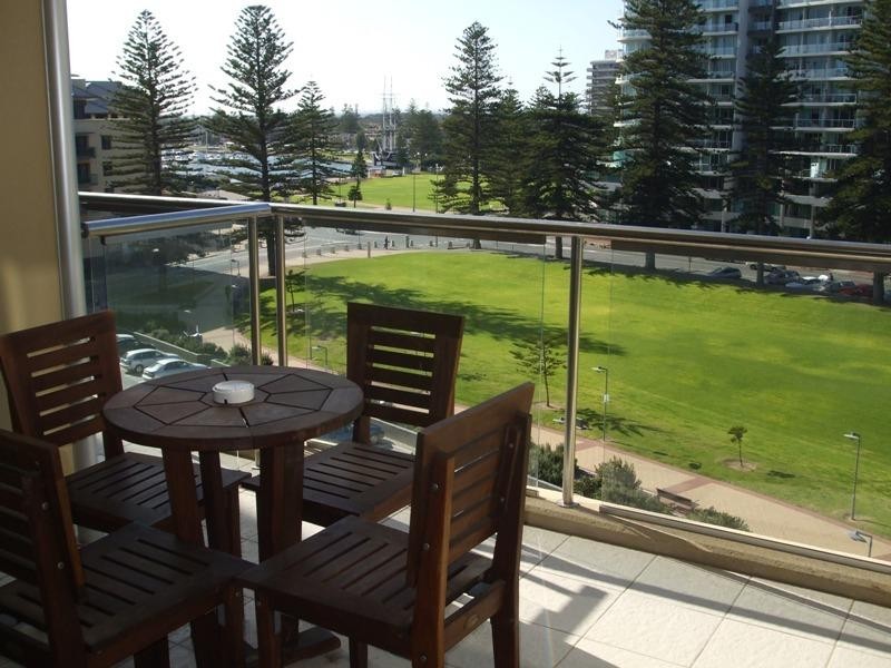 404-16 Holdfast Promenade, Glenelg SA 5045