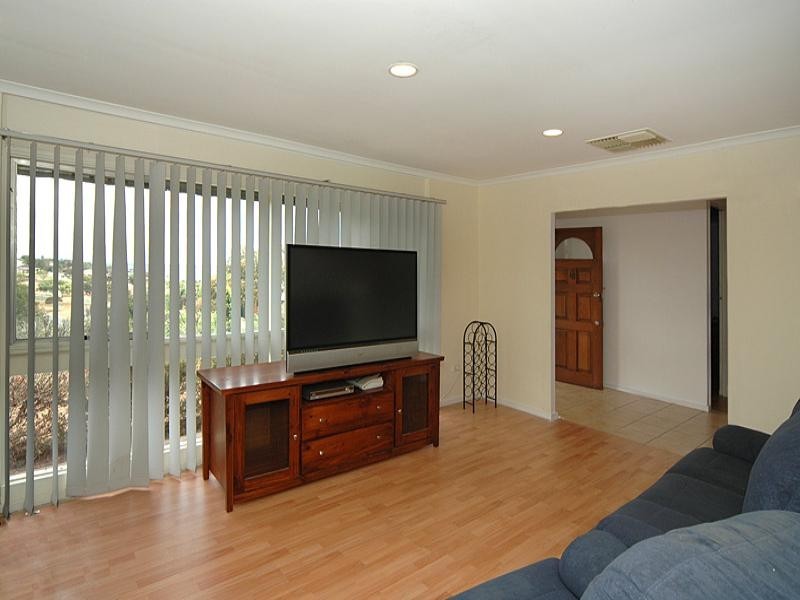 220 The Cove Road, Hallett Cove SA 5158