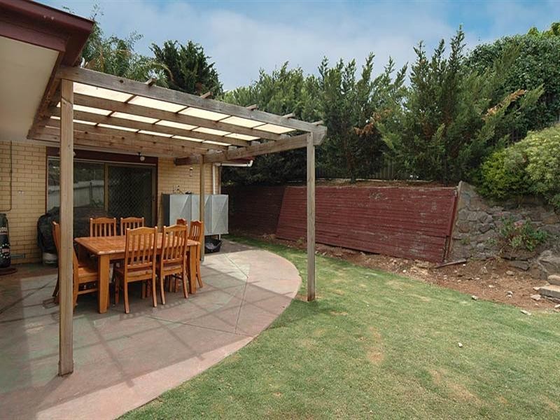 220 The Cove Road, Hallett Cove SA 5158