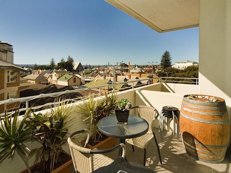 301-25 Colley Terrace, Glenelg SA 5045