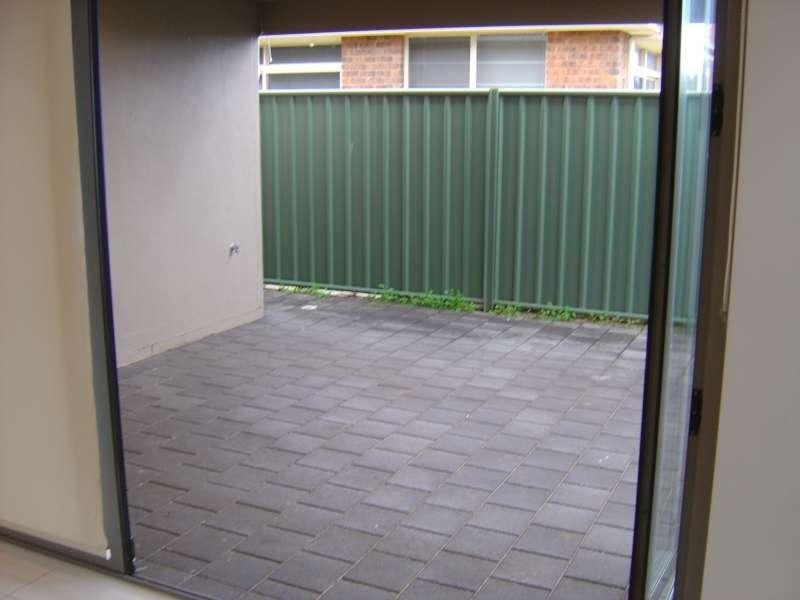 28 Mackenzie Circuit, Mawson Lakes SA 5095