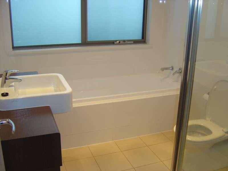 28 MacKenzie Circuit, Mawson Lakes SA 5095